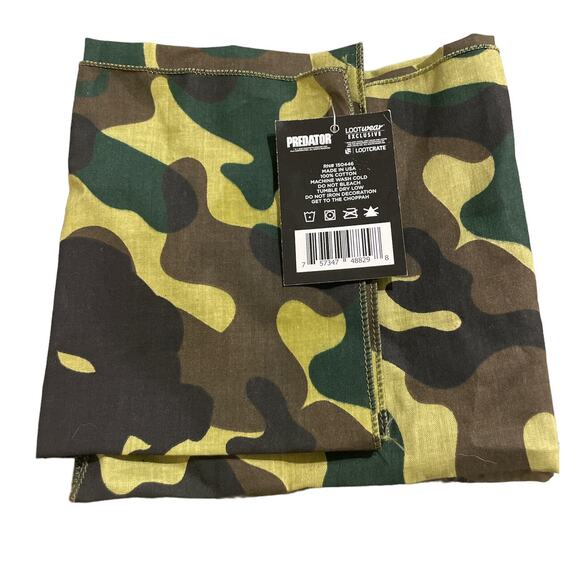 Loot Crate Predator Camouflage Jungle Bandana NEW With TAG Halloween - Picture 2 of 2